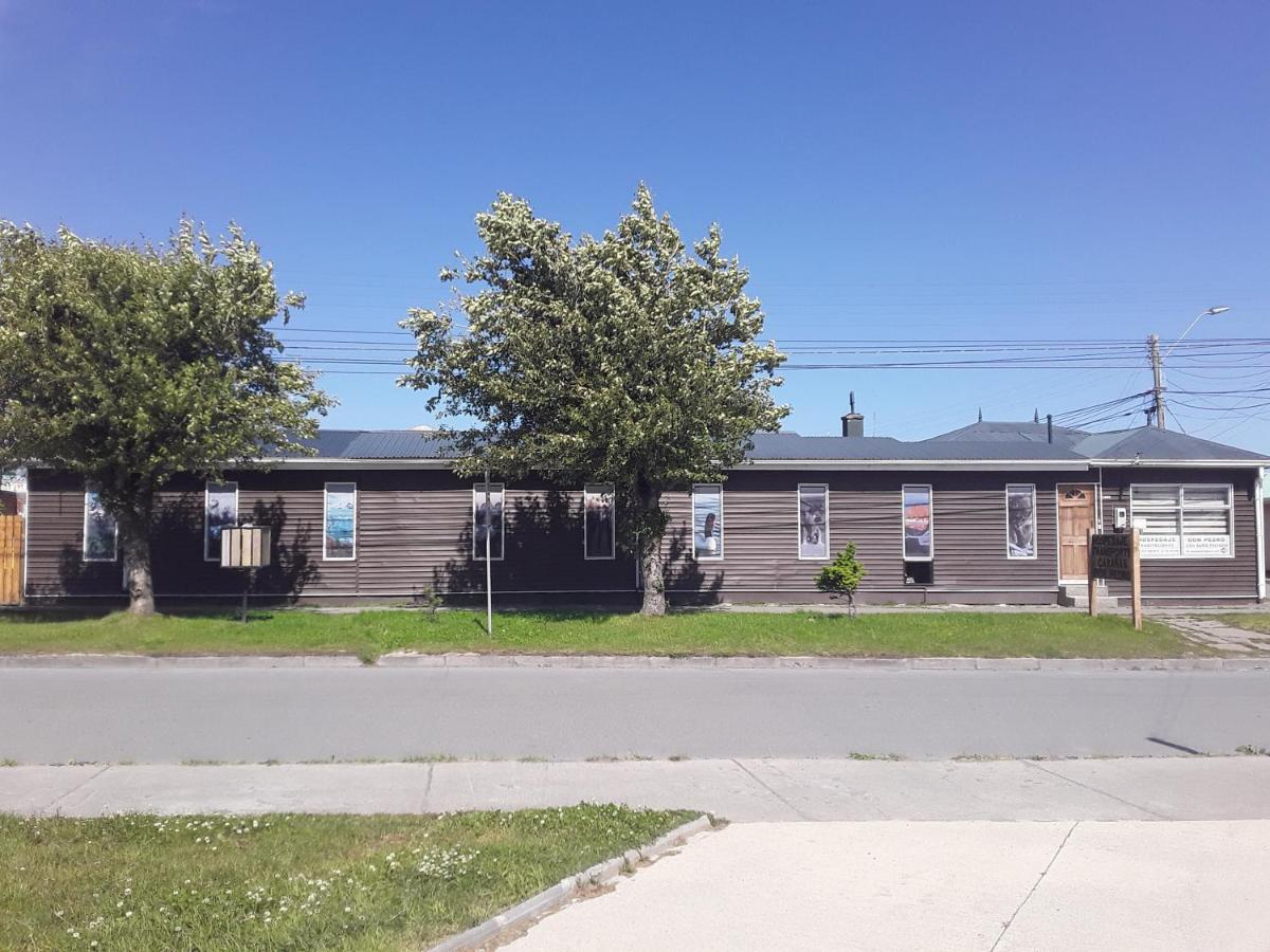 Hostal Don Pedro Puerto Natales Exterior photo